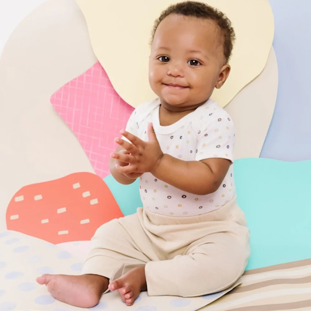 3/$15 🌸 Small Story 0-3m Baby Onesie Bodysuit Dot Circle Print Organic Cotton